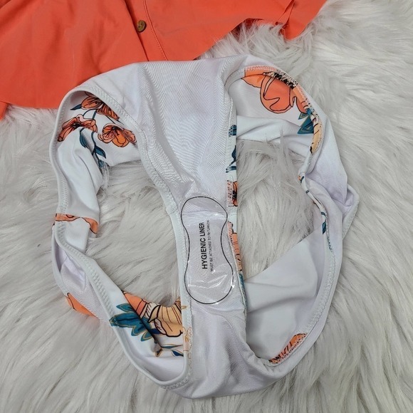 Pink And Floral Ruffle Buttoned Tankini - Picture 6 of 12